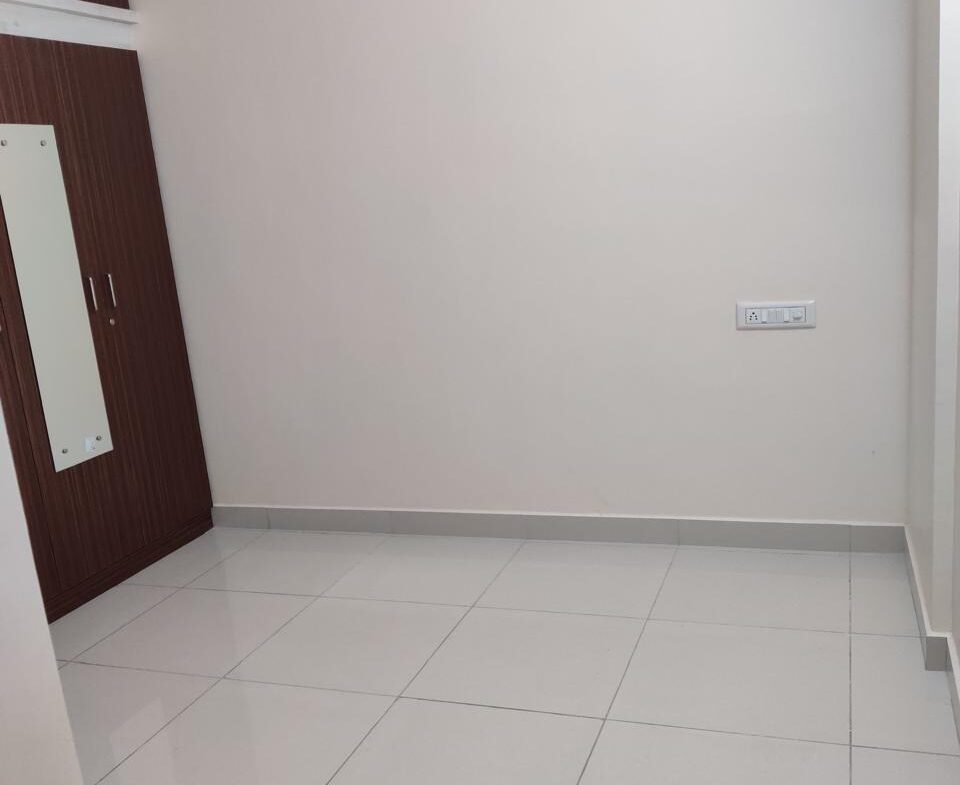 2bhk Apartment flat for rent/ Koramangala/ Bedroom https://renthouzz.in/