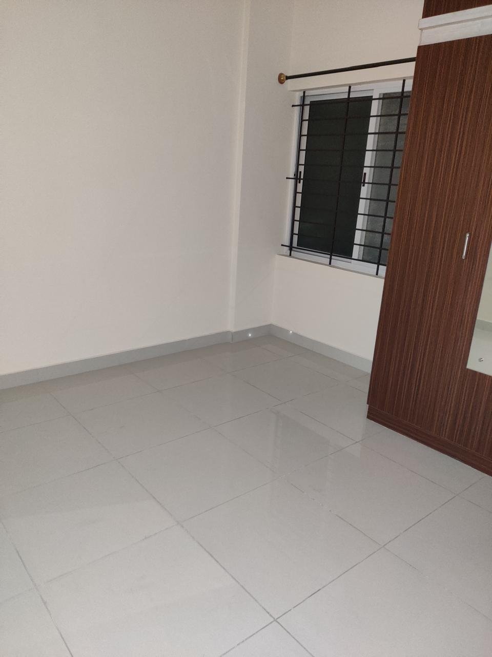 2bhk Apartment flat for rent/ Koramangala/ bEdroom https://renthouzz.in/