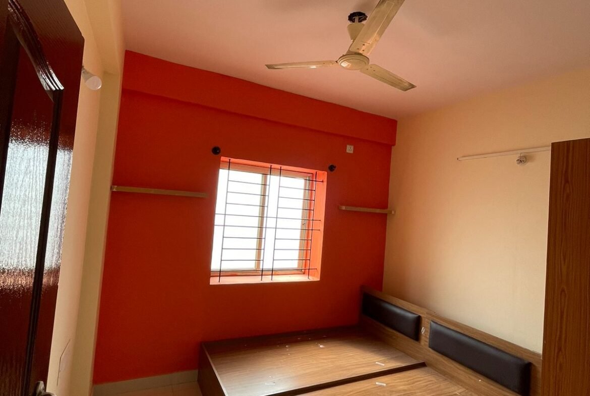 Brand new Luxurious 2bhk semi furnished flat for rent/ Bedroom https://renthouzz.in/