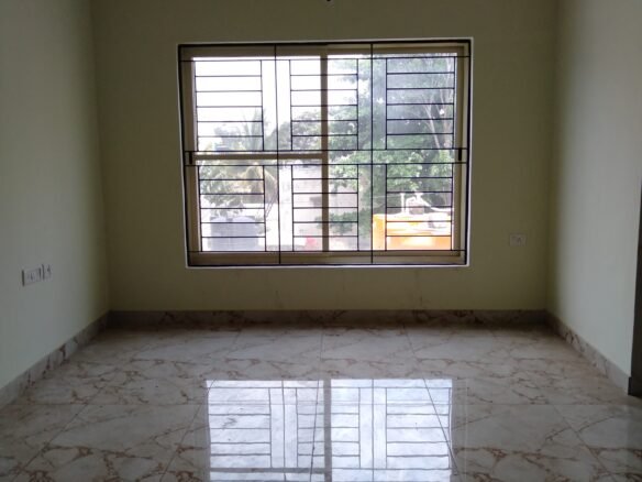Luxurious Apartment flat for sale 3bhk semi furnished / Bannerghatta Road / /Bedroom https://renthouzz.in/