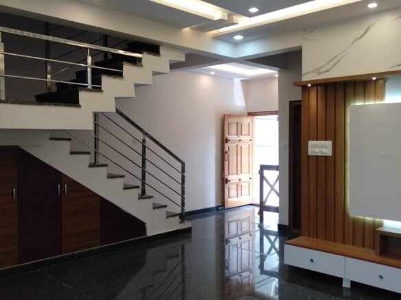 Brand new luxurious Independent house for sale / 3 Bhk semi furnished flat / Anjannapura/ Bannerghatta Main Road / hall https://renthouzz.in/