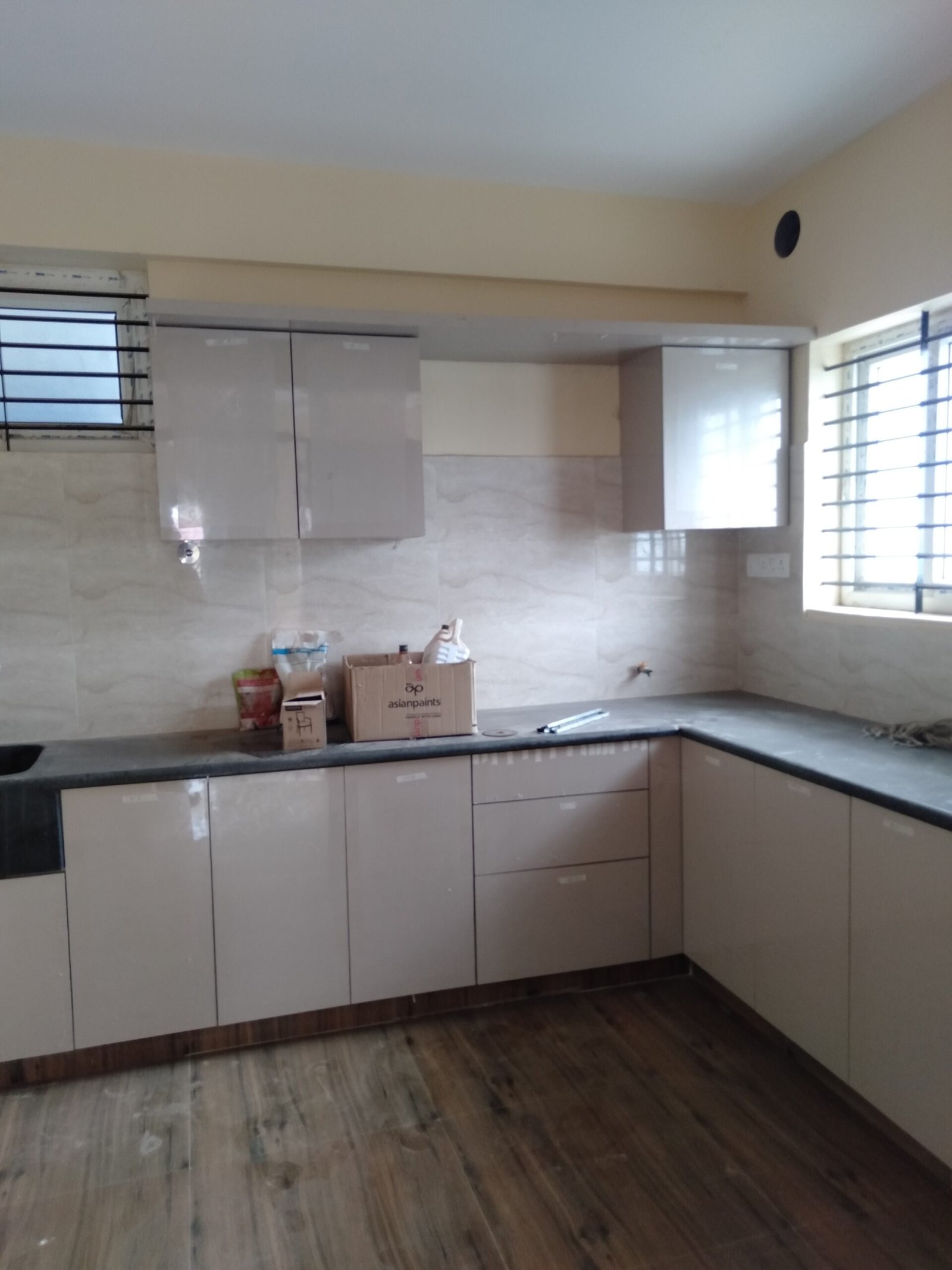 Brand new luxurious flat for sale / 2 Bhk semi furnished flat / Kalena Agrahara/ Bannerghatta Main Road / Kitchen https://renthouzz.in/