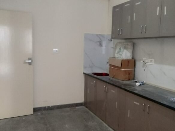 Brand new luxurious flat for rent / 2 Bhk semi furnished flat / BTM 2nd Stage / Bangalore /Kitchen https://renthouzz.in/