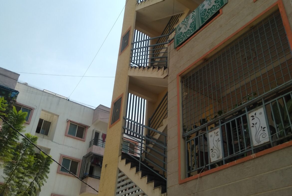 Independent Rental Income building for sale/ Subsash Nagar/ Building front view https://renthouzz.in/