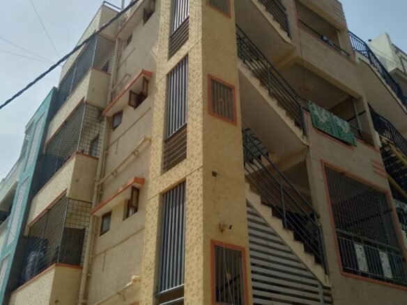 Independent Rental Income building for sale/ Subsash Nagar/ Building front view https://renthouzz.in/