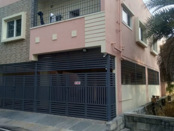 Cozy 2BHK Independent House for Rent | Peaceful Neighborhood | Ready to Move In / Kalena Agrahara, Bannerghatt Main Road/ Building front view https://renthouzz.in/