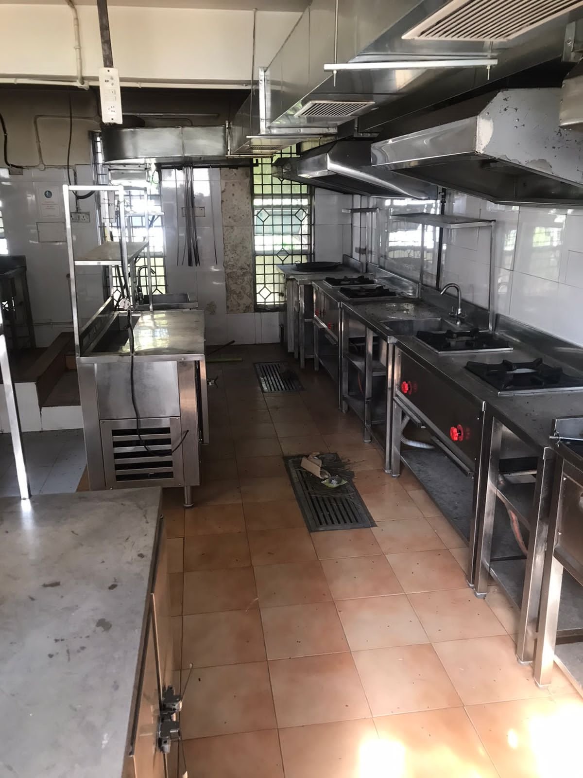 Commercial Cloud Kitchen for rent in Koramangla Bangalore / Cloud KItchen https://renthouzz.in/