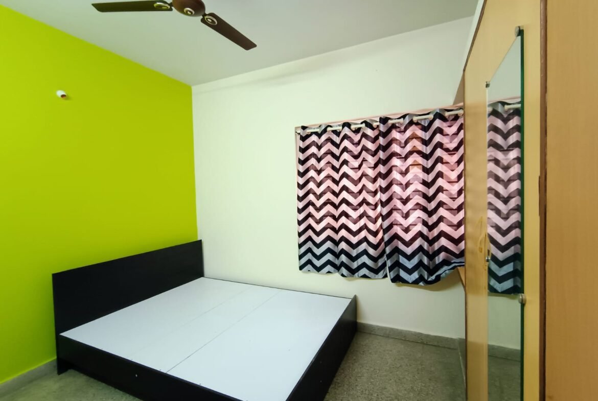 Spacious 2BHK Flat for Rent | Comfortable Living with Modern Amenities I Viveknagar I Bangalore I Viveknagar https://renthouzz.in/