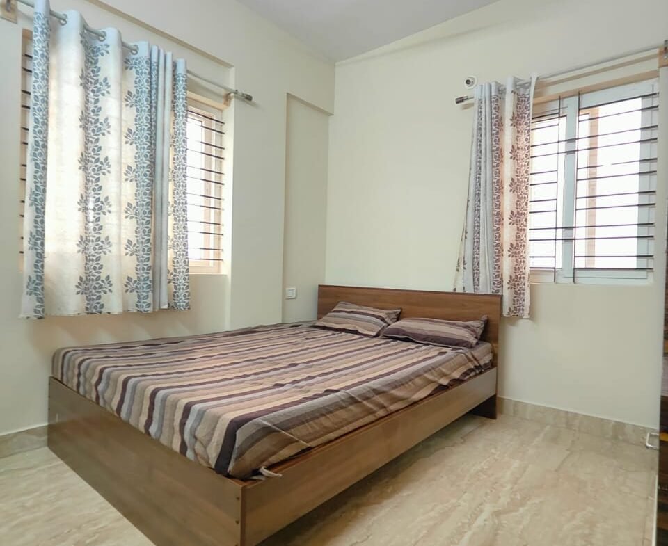 Elegant 2BHK Fully Furnished Flat for Rent | BTM 2 ND STAGE I Bangalore I Stylish, Move-In Ready I Bedroom https://renthouzz.in/