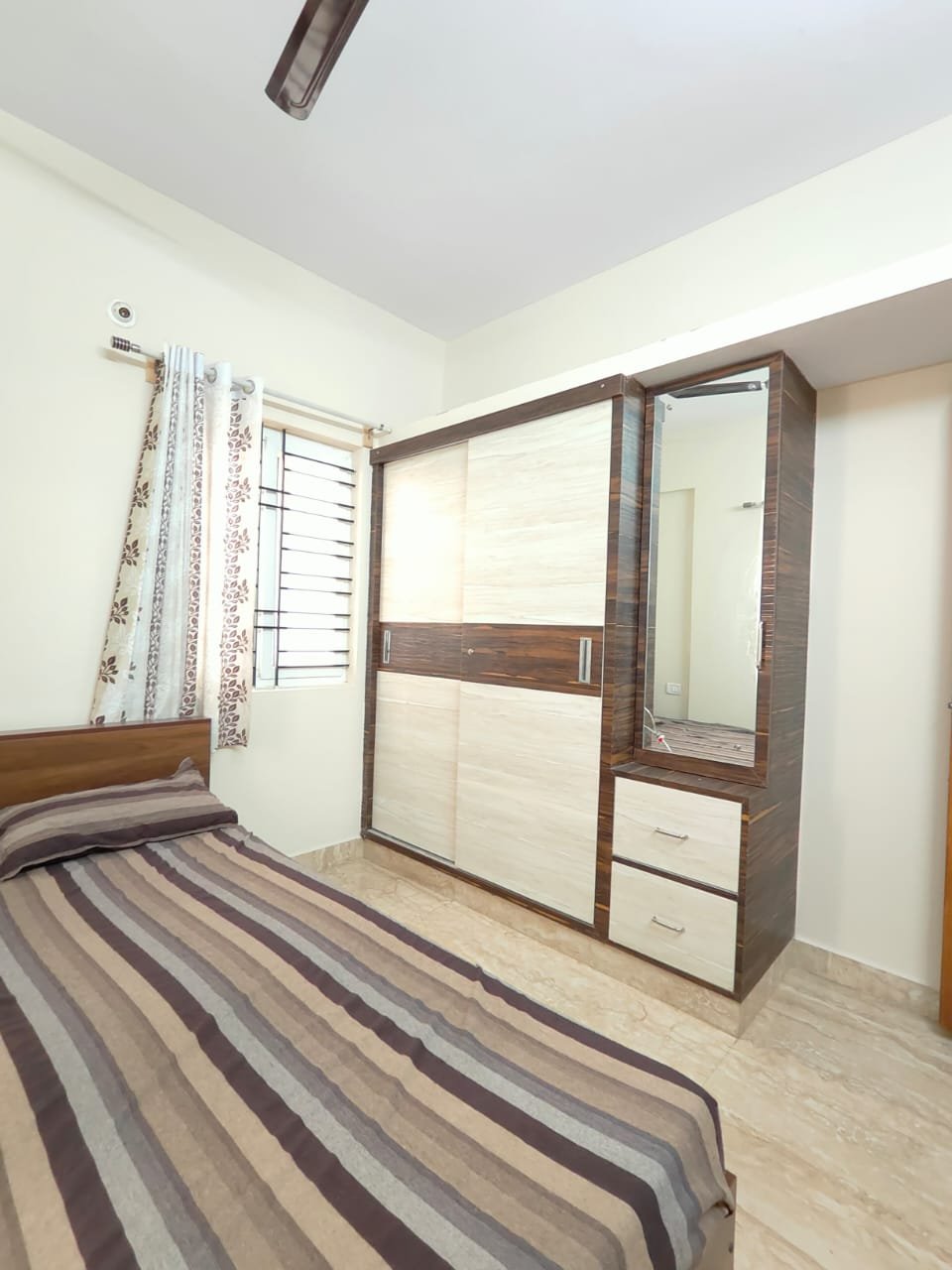 Elegant 2BHK Fully Furnished Flat for Rent | BTM 2 ND STAGE I Bangalore I Stylish, Move-In Ready I bedroom https://renthouzz.in/