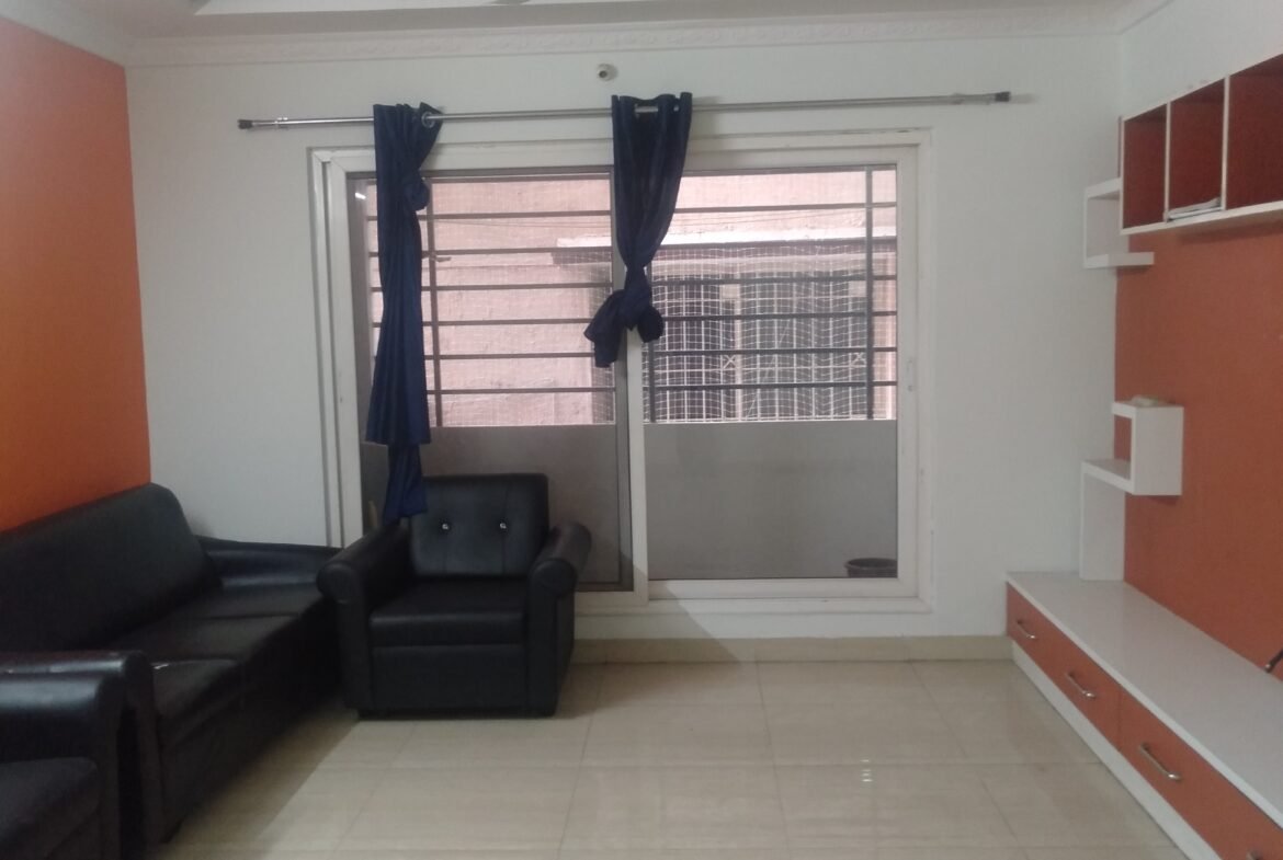 Fully Furnished 3BHK Flat for Rent | Stylish & Ready-to-Move-In Living Space near Meenakashi Mall Bannnerghatt Main Road I Hall I https://renthouzz.in/