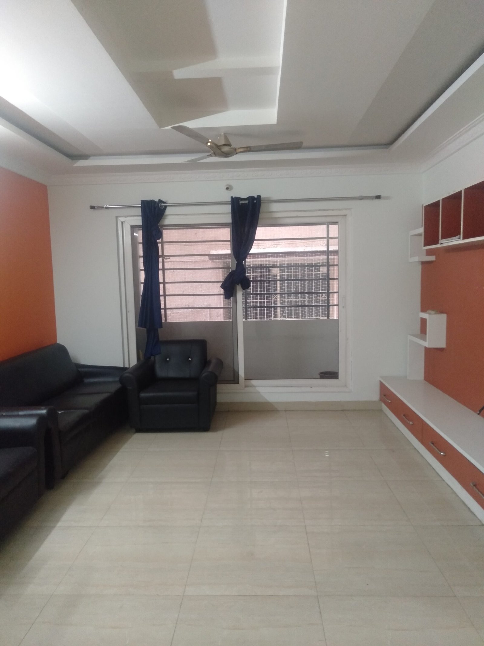 Fully Furnished 3BHK Flat for Rent | Stylish & Ready-to-Move-In Living Space near Meenakashi Mall Bannnerghatt Main Road I Hall I https://renthouzz.in/