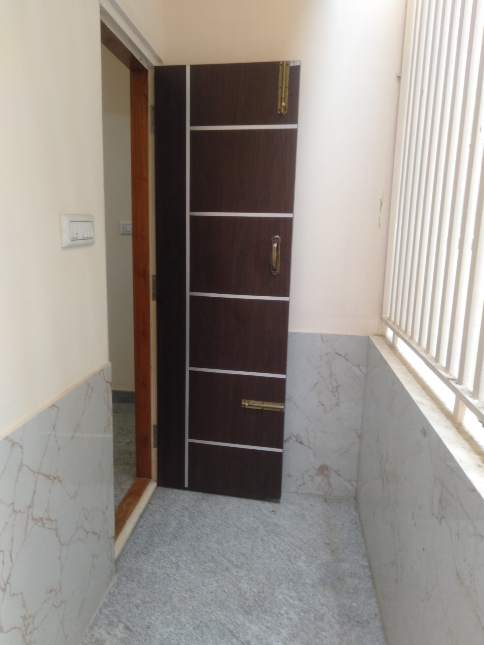 Fully Furnished 3BHK Flat for Rent | Stylish & Ready-to-Move-In Living Space near Meenakashi Mall Bannnerghatt Main Road https://renthouzz.in/