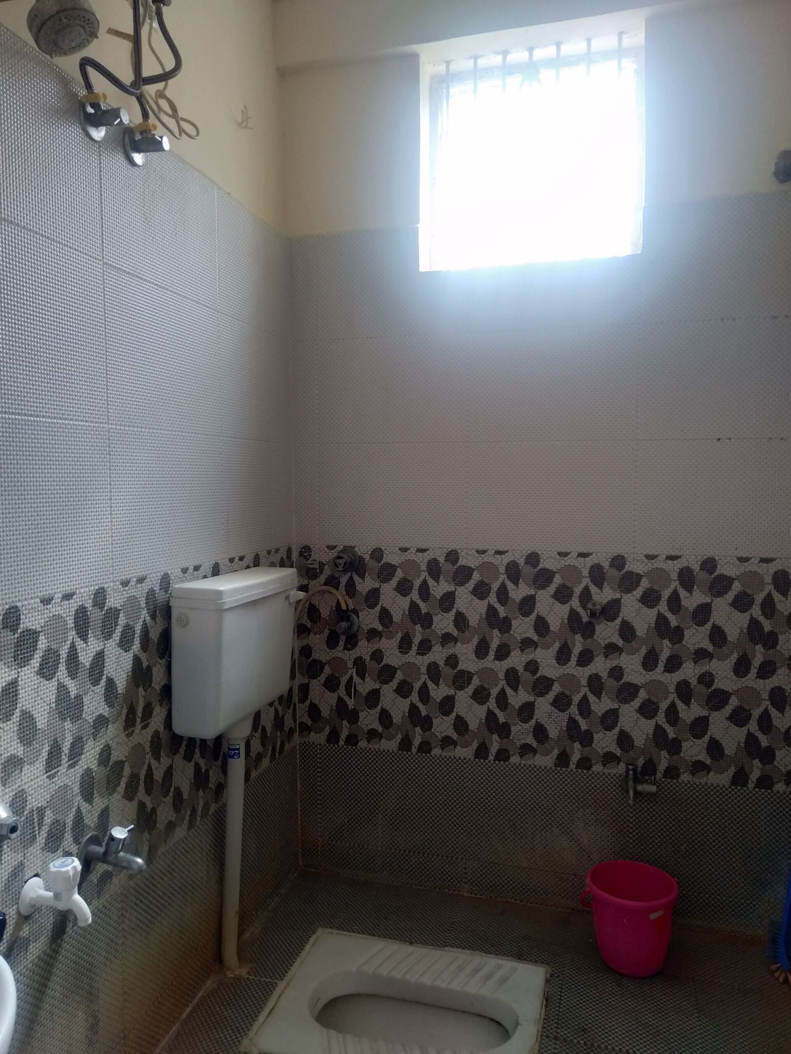 Spacious 1BHK Flat for Sale | Comfortable Living with Modern Amenities I Gottigere I Bannerghatta Main road I Bangalore I Toilet https://renthouzz.in/