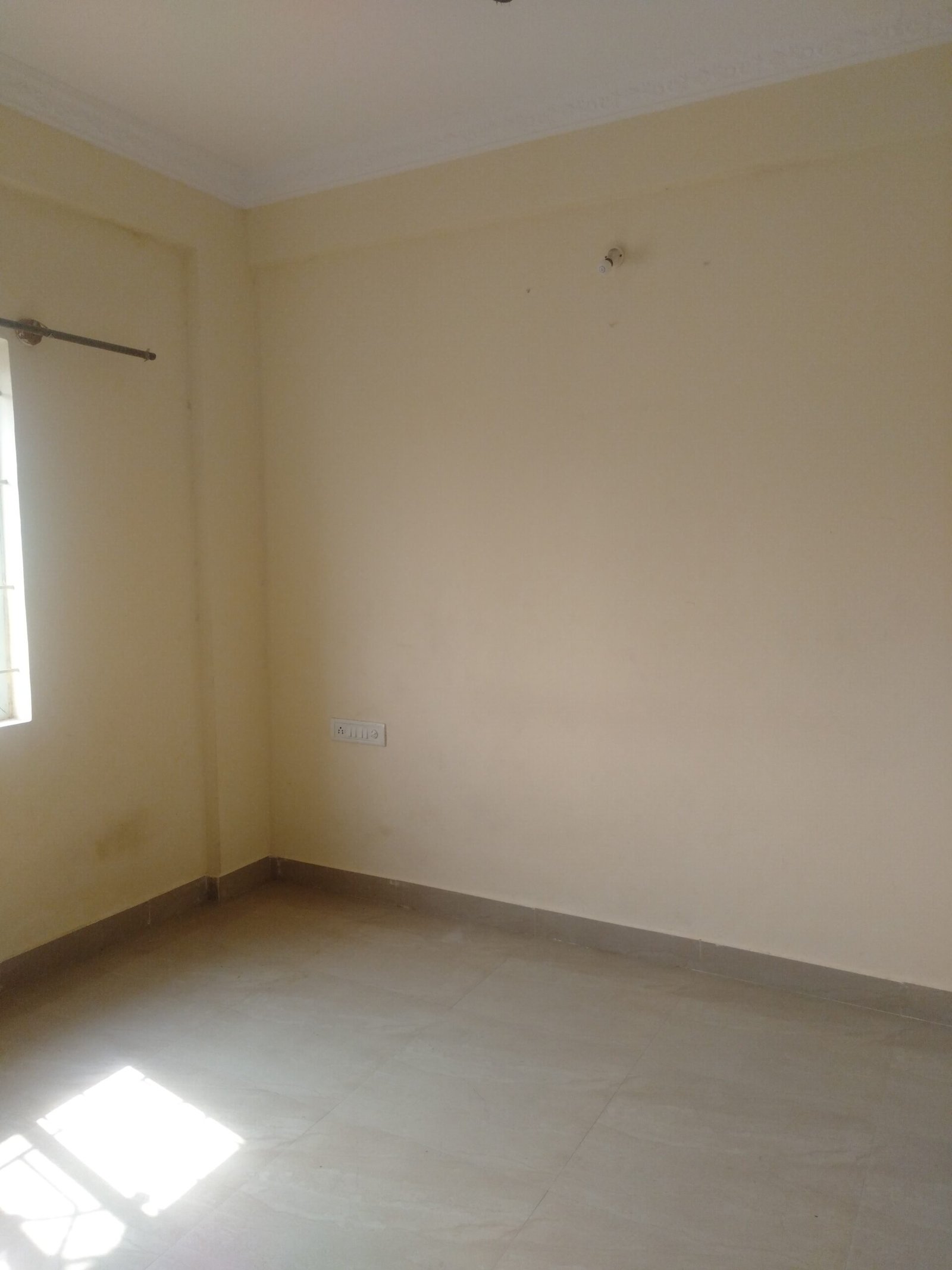 Spacious 1BHK Flat for Sale | Comfortable Living with Modern Amenities I Gottigere I Bannerghatta Main road I Bangalore I Bedroom https://renthouzz.in/