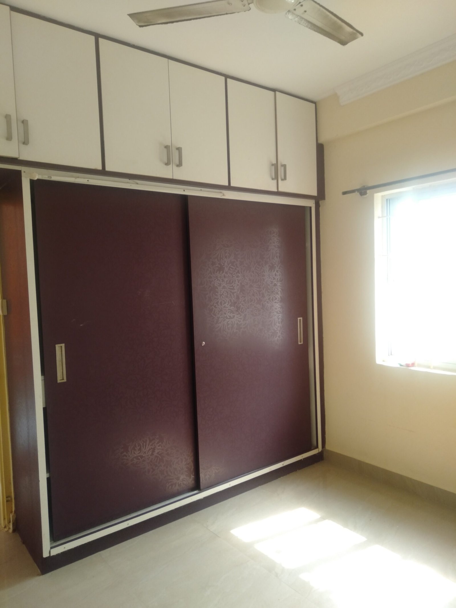 Spacious 1BHK Flat for Sale | Comfortable Living with Modern Amenities I Gottigere I Bannerghatta Main road I Bangalore I Bedroom https://renthouzz.in/