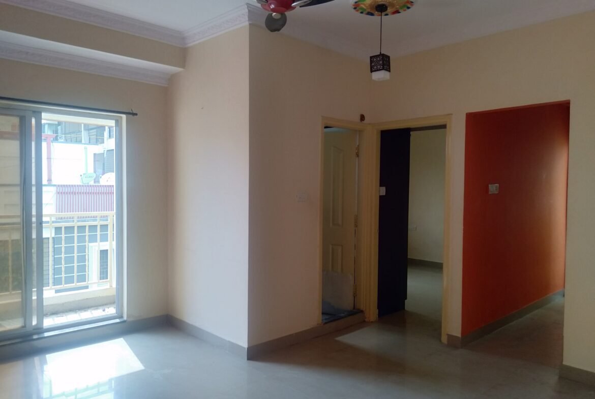 Spacious 1BHK Flat for Sale | Comfortable Living with Modern Amenities I Gottigere I Bannerghatta Main road I Bangalore I Hall https://renthouzz.in/