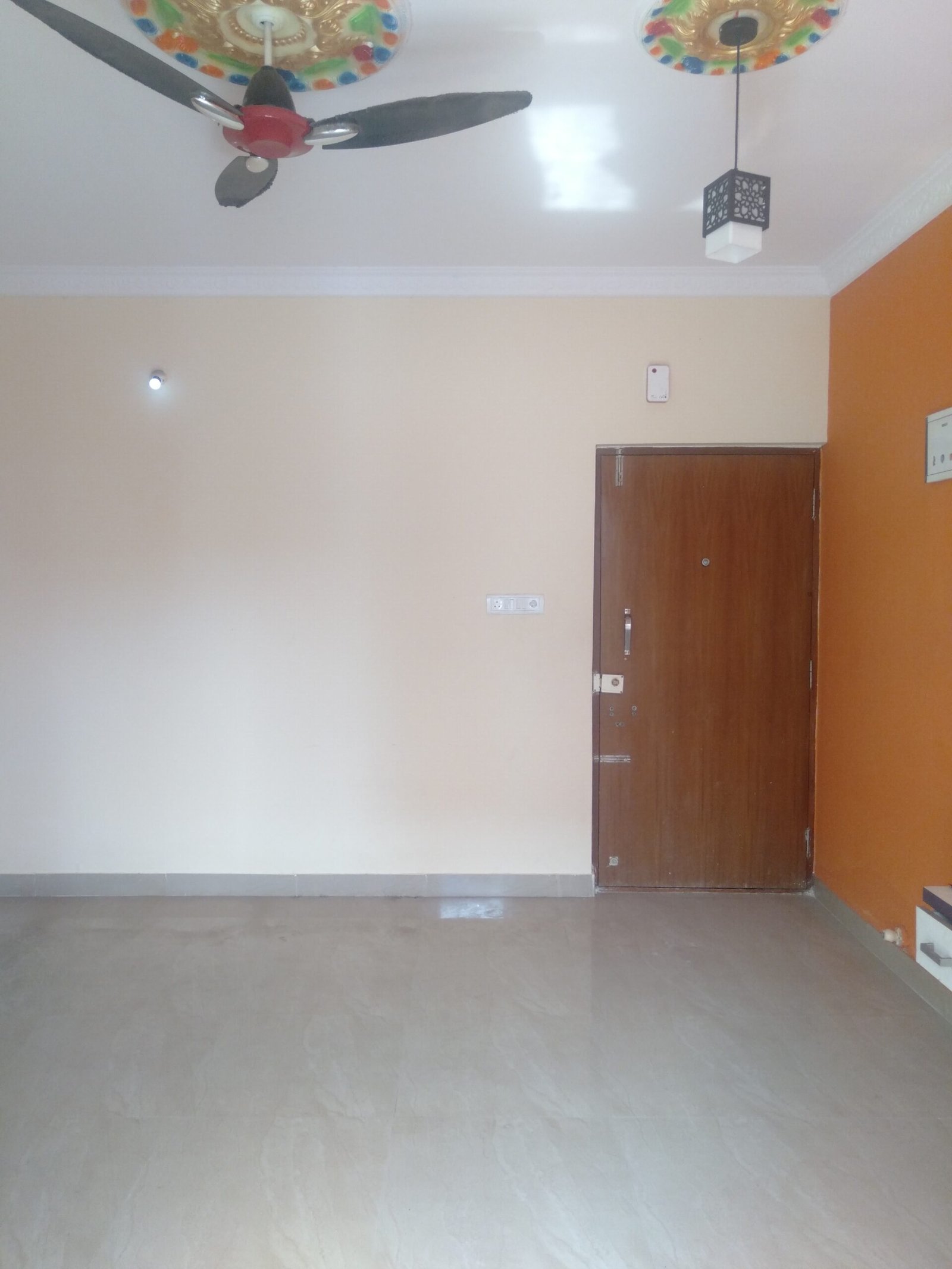 Spacious 1BHK Flat for Sale | Comfortable Living with Modern Amenities I Gottigere I Bannerghatta Main road I Bangalore I Hall https://renthouzz.in/