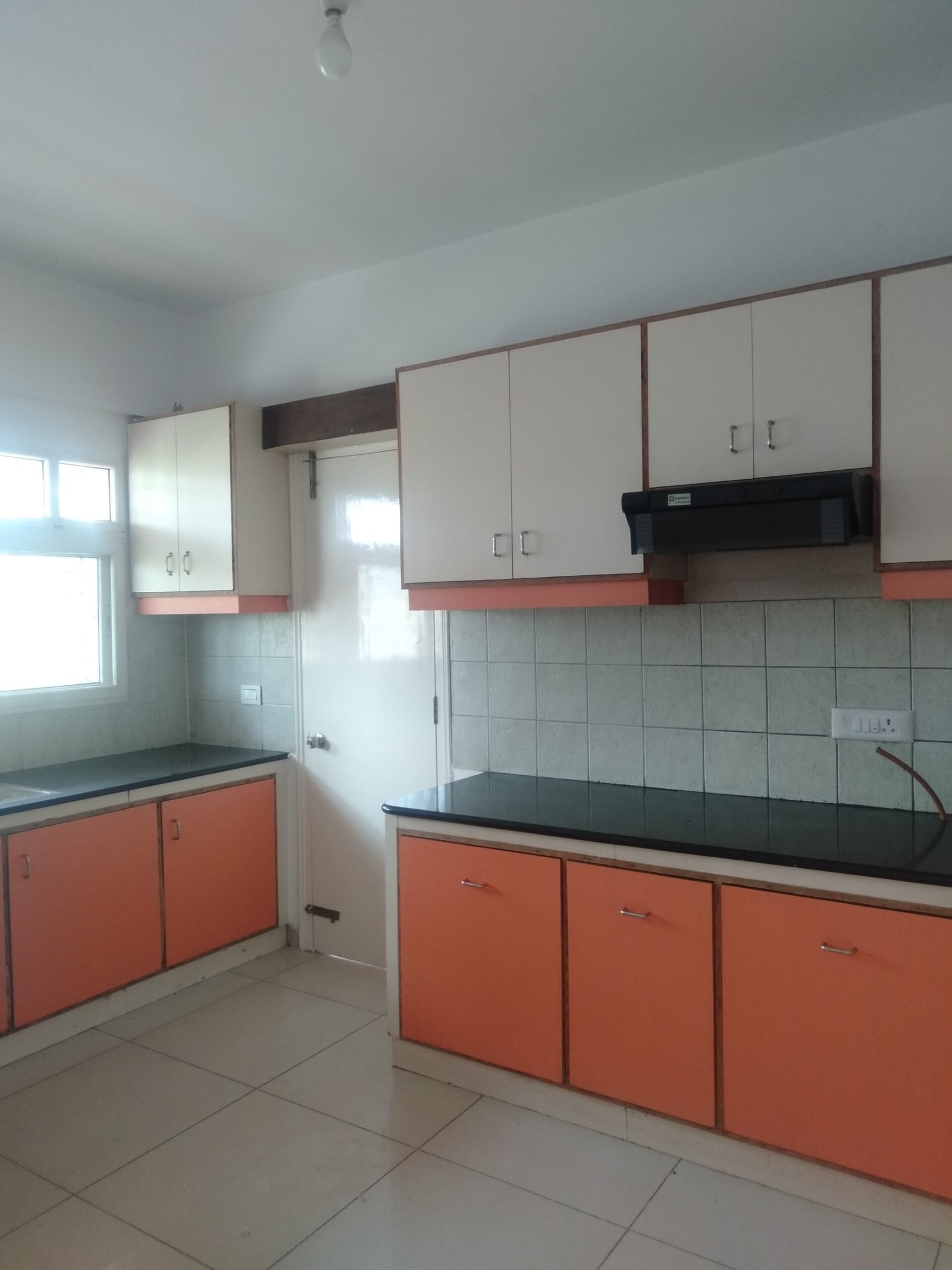 Spacious 3BHK Flat for Rent | Comfortable Living with Modern Amenities I Btm Layout 2nd stage I Bangalore I MOdular Kitchen https://renthouzz.in/