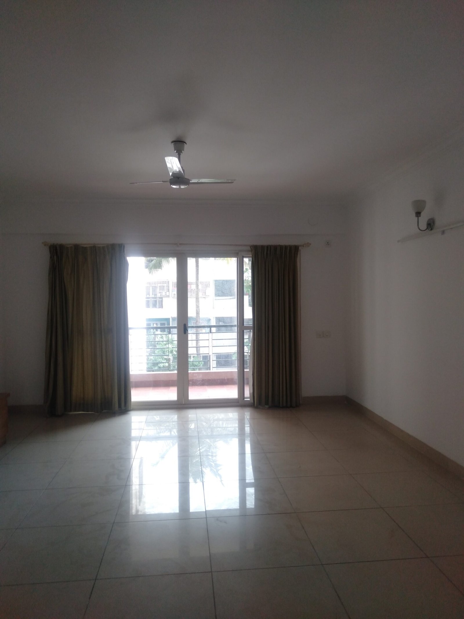 Spacious 3BHK Flat for Rent | Comfortable Living with Modern Amenities I Btm Layout 2nd stage I Bangalore I Hall https://renthouzz.in/