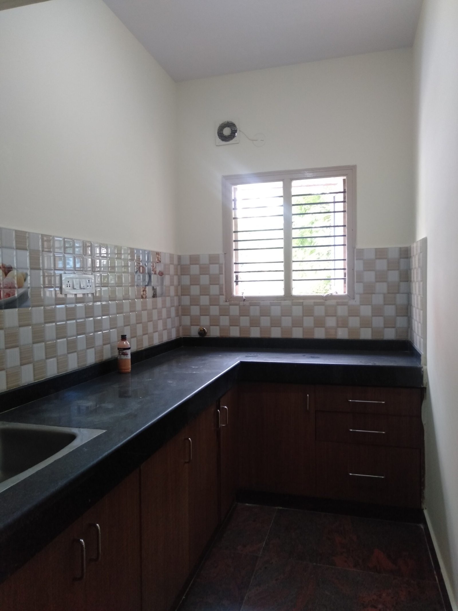 Elegant 2BHK Fully Furnished Flat for Rent | BTM 2 ND STAGE I Bangalore I Stylish, Move-In Ready I Kitchen https://renthouzz.in/