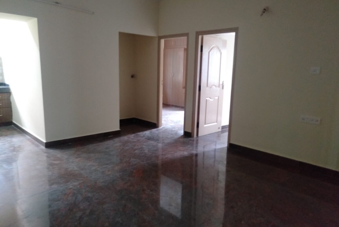 Spacious Semi-Furnished 2BHK Flat for Rent | Modern Comfort and Convenience in Hsr Layout I Hall https://renthouzz.in/