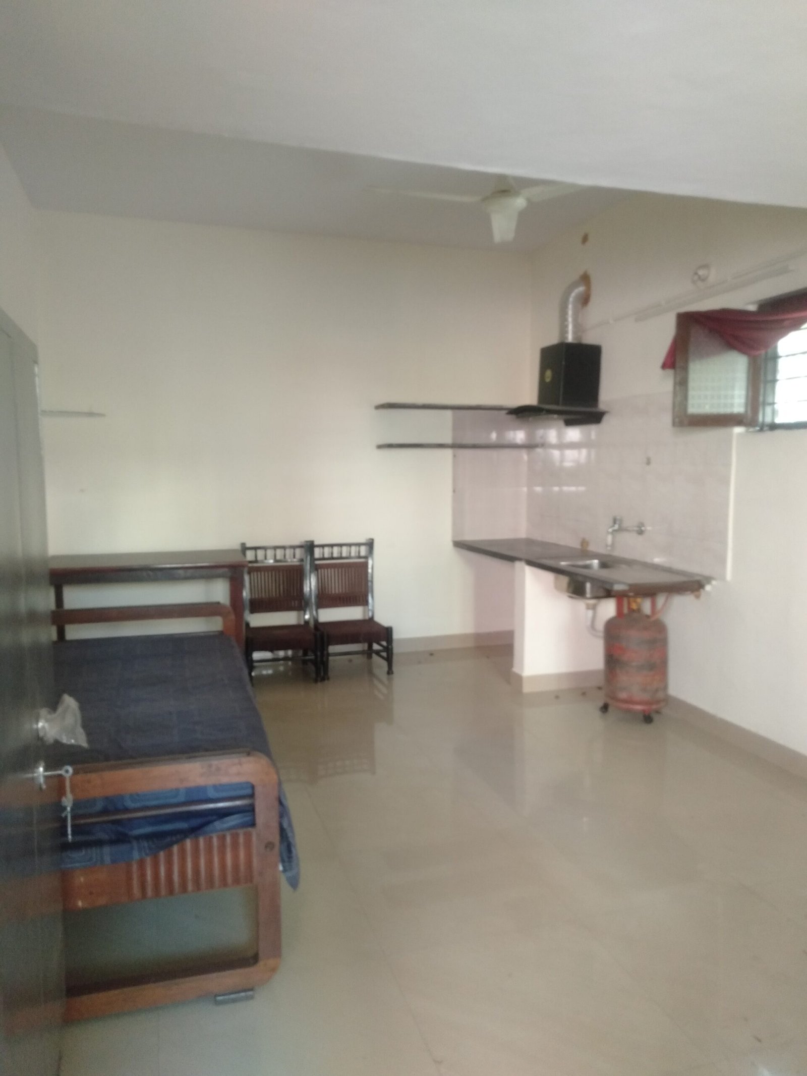 Brand new luxurious Studio room for rent in Viveknagar / living room https://renthouzz.in/