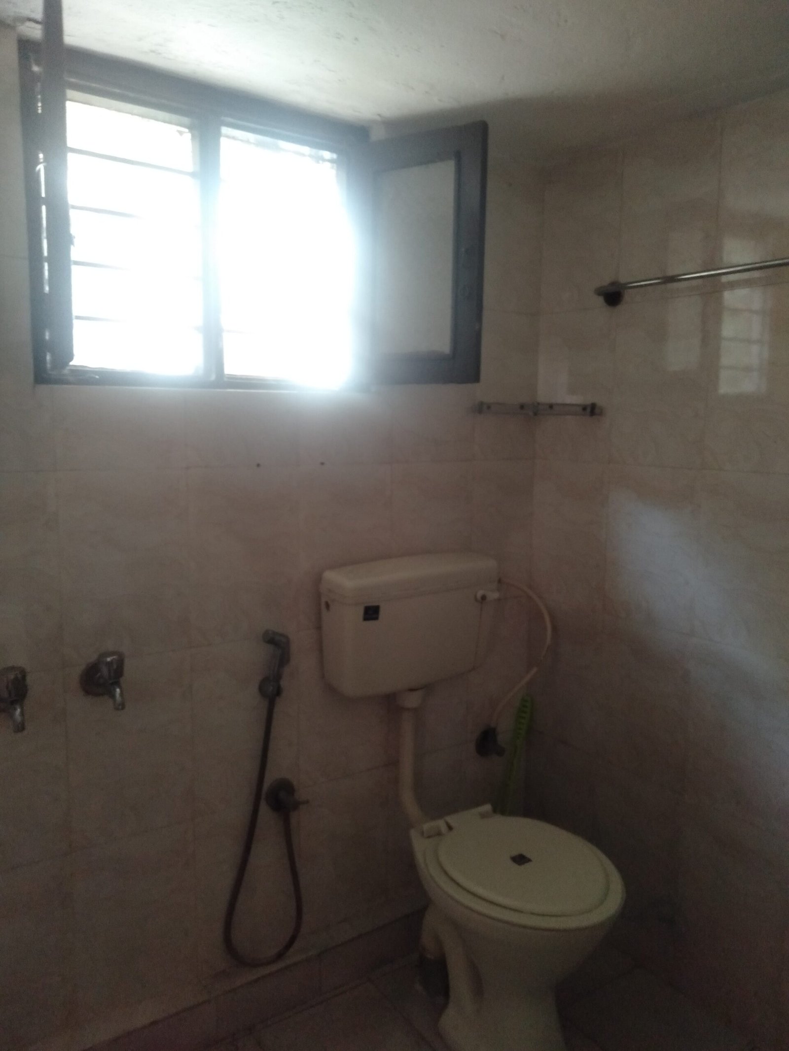 Brand new luxurious Studio room for rent in Viveknagar / BAthroom https://renthouzz.in/