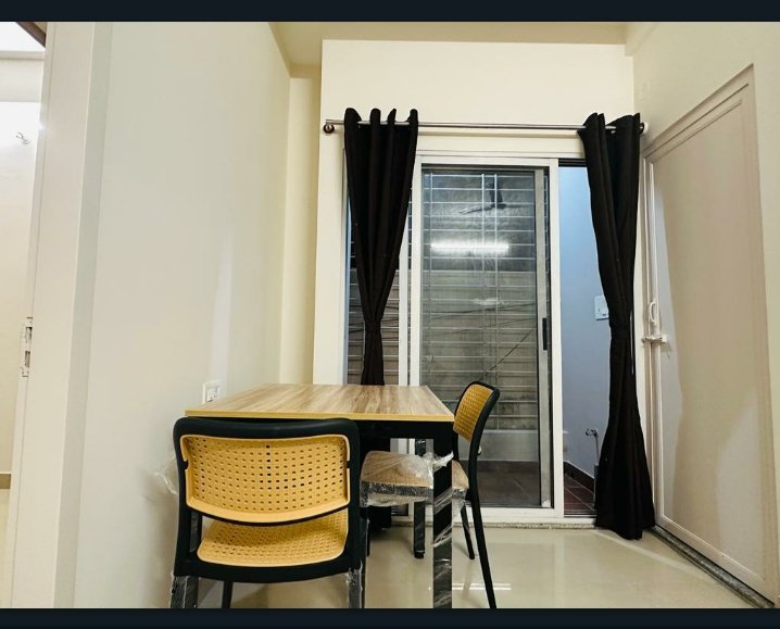 Luxurious 2bhk fully furnished flat for rent Bommanahalli near to the signal/Dinning hall https://renthouzz.in/