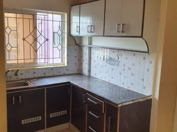 "Spacious 600 sqft 1BHK Luxury Flats for rent in Gottigere Bannerghatt Main Road | Modern Construction & Excellent Ventilation | Ample Bike Parking Available" Kitchen https://renthouzz.in/