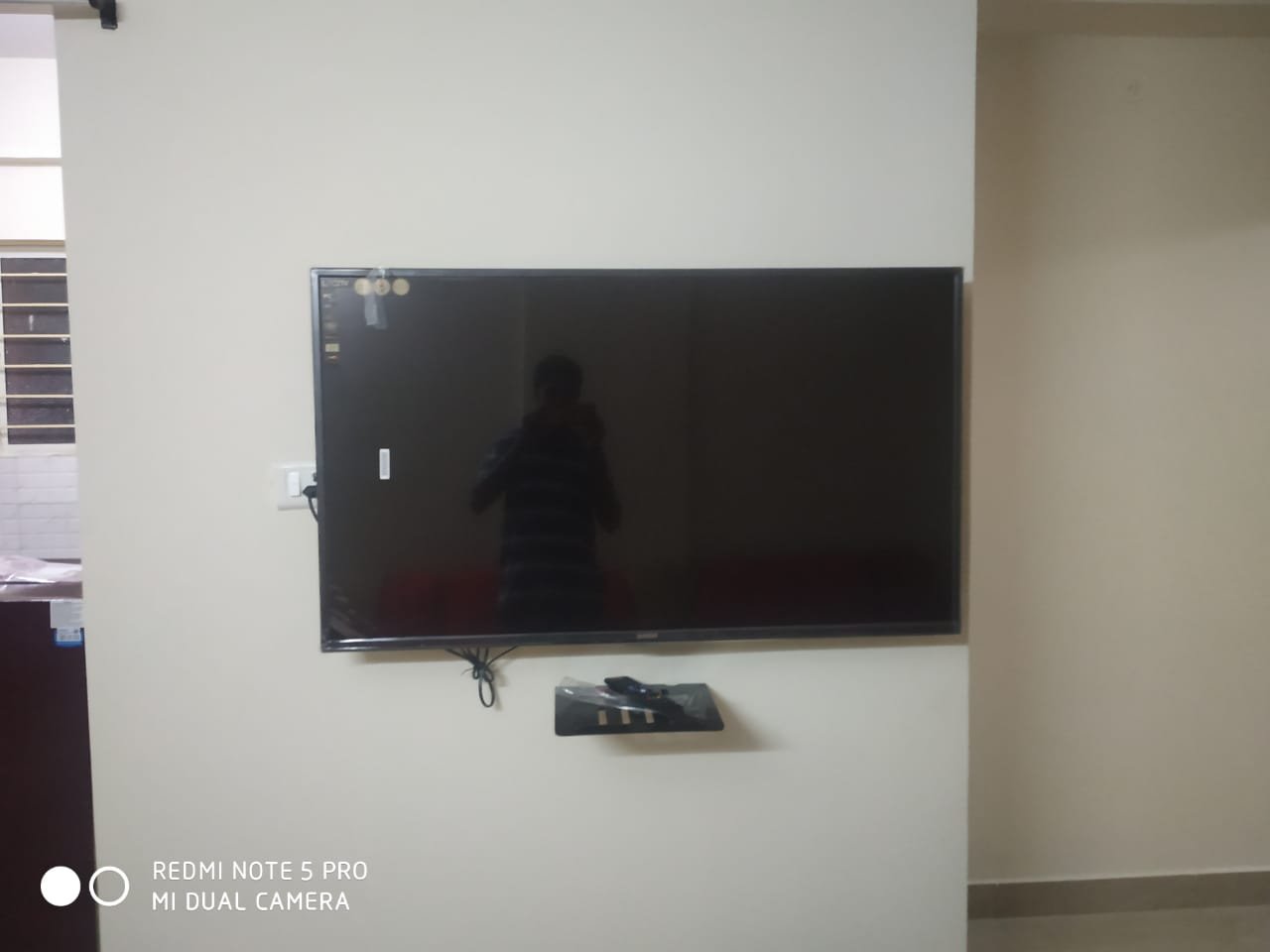 "Spacious 800 sqft 2BHK Flat for rent in BTM Layout 2nd Stage | Modern Construction & Excellent Ventilation | Ample Bike Parking Available" hall https://renthouzz.in/