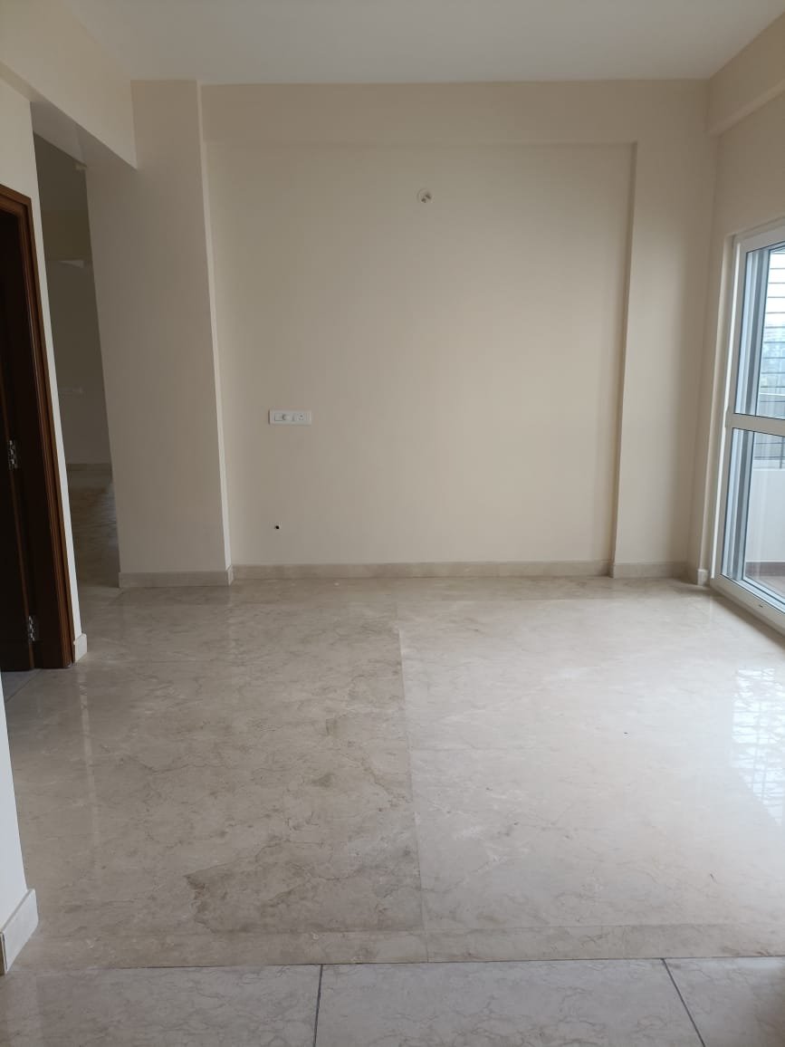 "Spacious 2400 sqft 3BHK Luxury Flats for Sale in HSR Layout | Modern Construction & Excellent Ventilation | Ample Parking Available" Bedroom https://renthouzz.in/