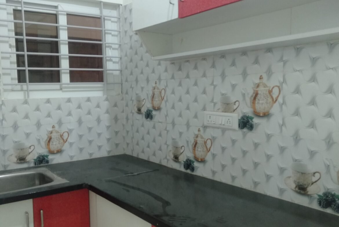 "Spacious 400 sqft 1BHK Flat for rent in BTM Layout 2nd Stage | Modern Construction & Excellent Ventilation | Ample Bike Parking Available" Kitchen https://renthouzz.in/