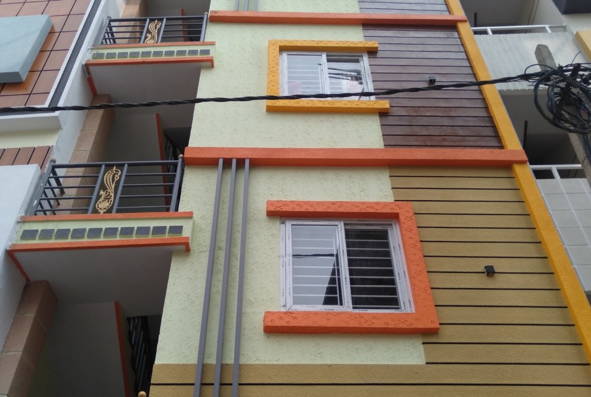 Independent Rental Building for sale | Honngsandra | New Mico Layout | https://www.renthouzz.in