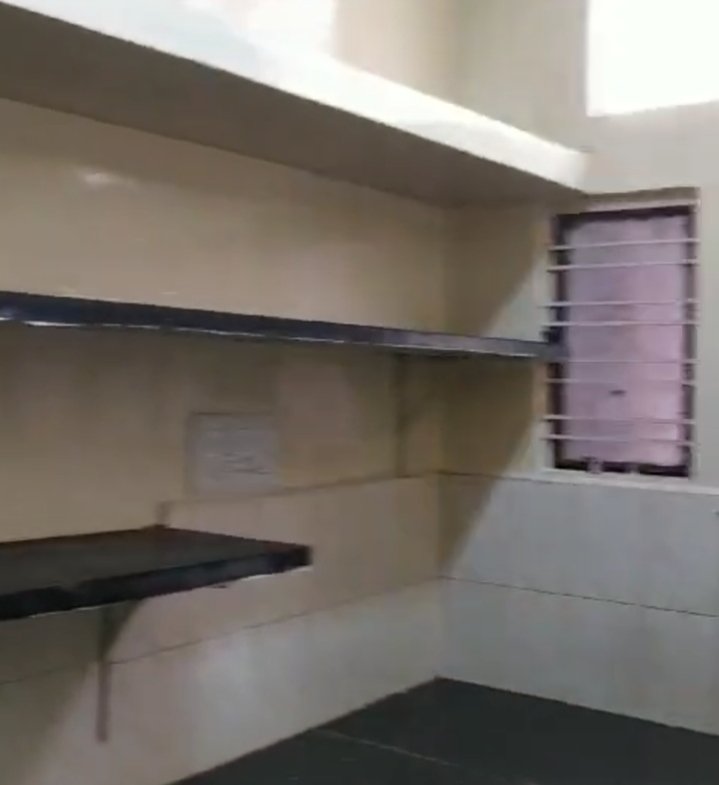 2 BHK Flat for rent in Koramangala 6th Block Near Bethany school very near to NGV Signal | Kitchen| https://renthouzz.in