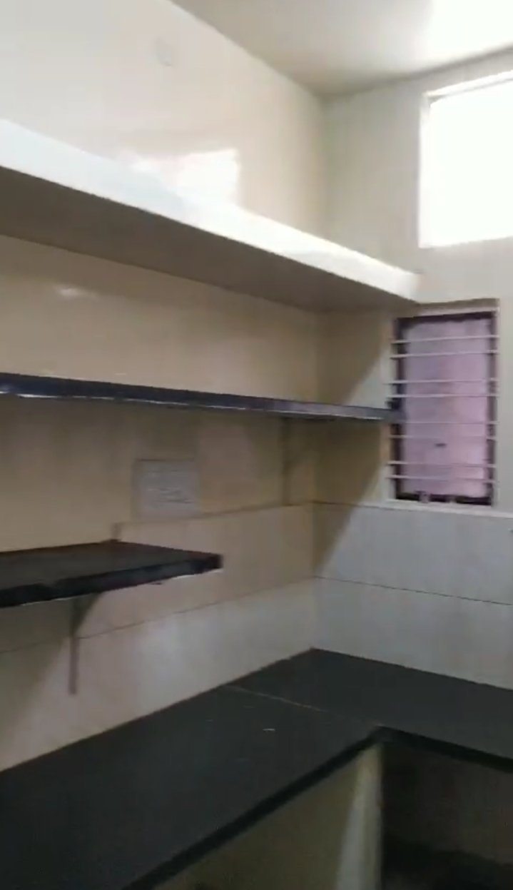 2 BHK Flat for rent in Koramangala 6th Block Near Bethany school very near to NGV Signal | Kitchen| https://renthouzz.in