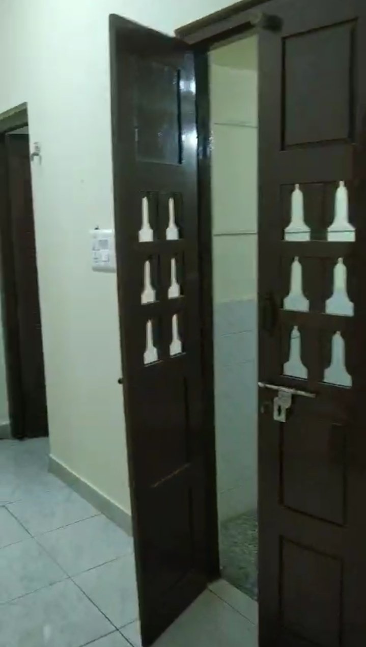 2 BHK Flat for rent in Koramangala 6th Block Near Bethany school very near to NGV Signal | Pooja room| https://renthouzz.in