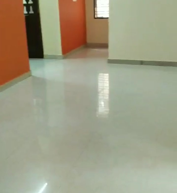 2 BHK Flat for rent in Koramangala 6th Block Near Bethany school very near to NGV Signal | Hall https://renthouzz.in