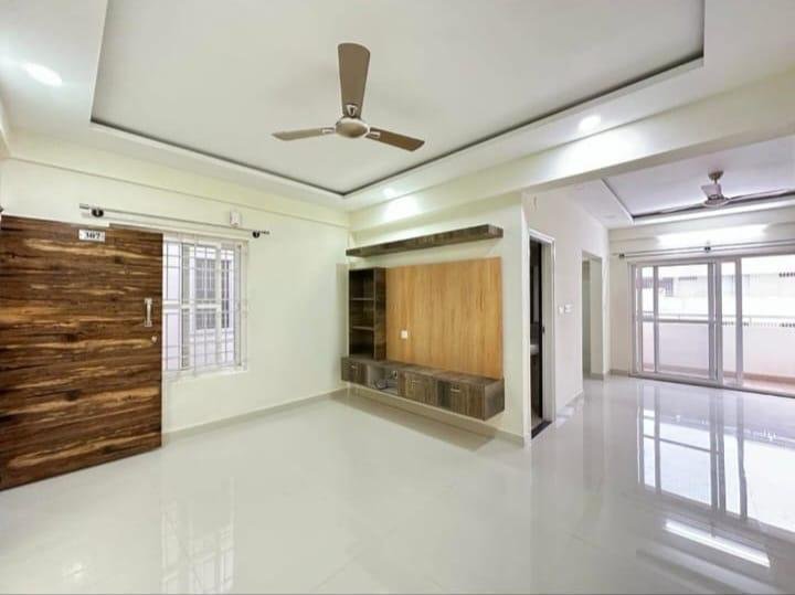 "Spacious 2BHK flat with modern furnishings, ample natural light, and well-ventilated interiors." | Hall | Hsr Layout Sector 2 | Bangalore | https://renthouzz.in/ |