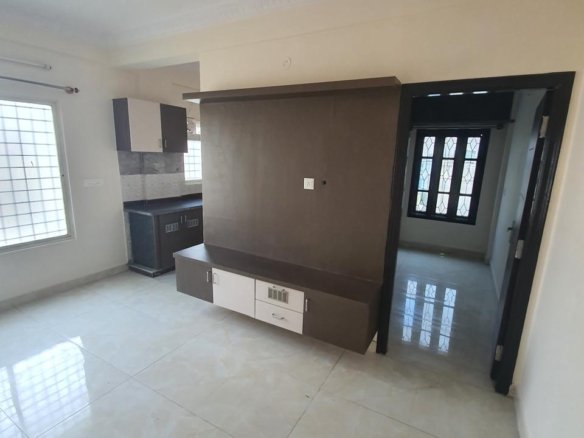 1 Bhk Semi Furnished Flat |for Rent | Ashwini Layout Ejipura Bangalore | Hall | https://www.renthouzz.in/