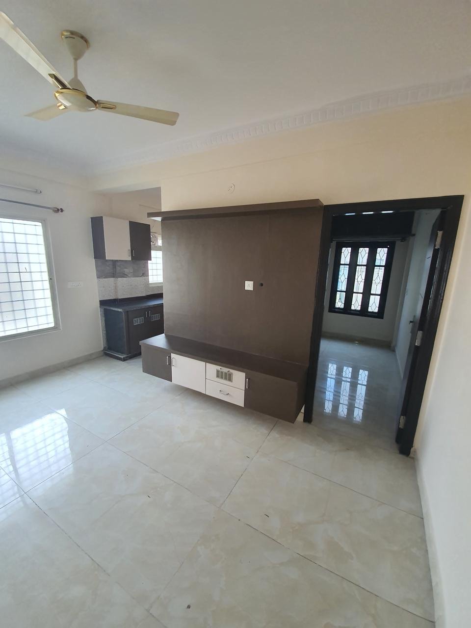 1 Bhk Semi Furnished Flat |for Rent | Ashwini Layout Ejipura Bangalore | Hall | https://www.renthouzz.in/