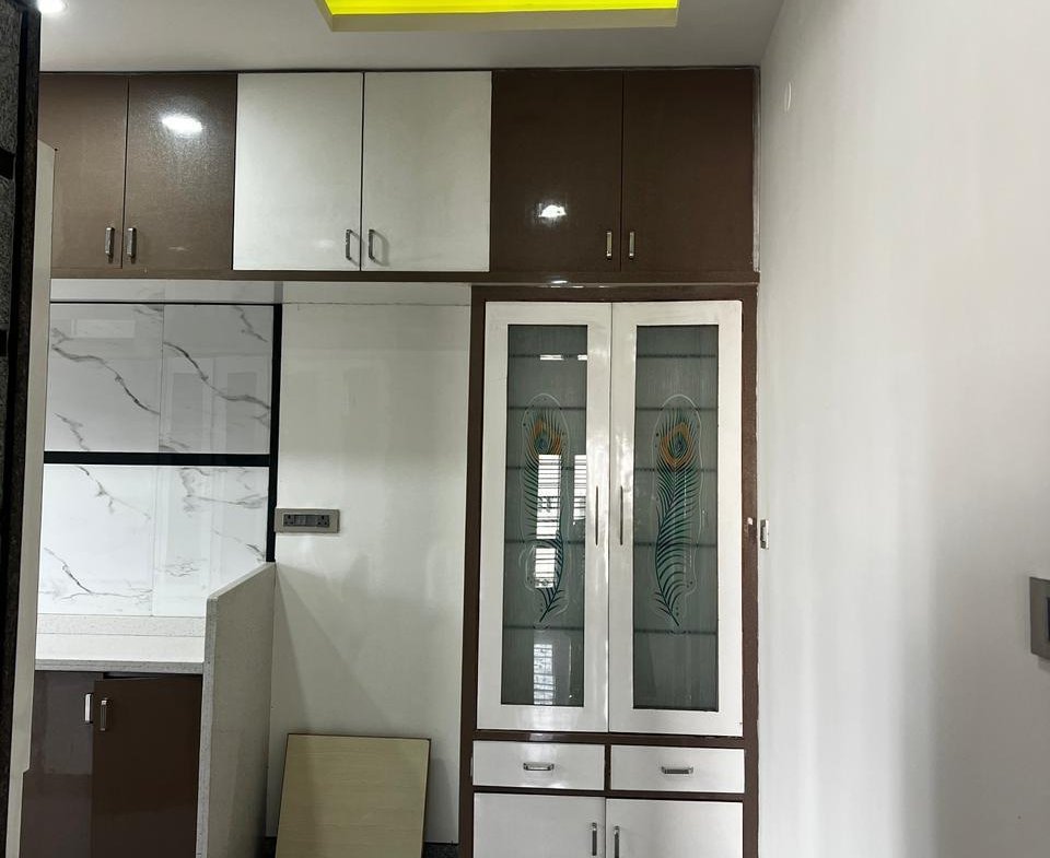 2bhk semi furnished flat for ren | Rama temple Road Ejipura | Bangalore | www.renthouzz.in