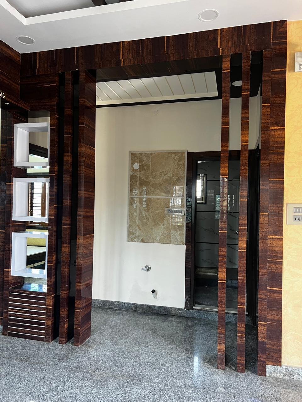 2bhk semi furnished flat for ren | Rama temple Road Ejipura | Bangalore | www.renthouzz.in