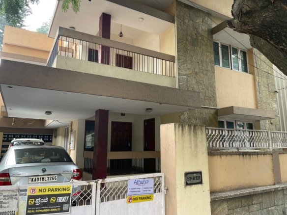 Independent Duplex House 4BHK | Koramangla 1st Block | Bangalore | https://renthouzz.in/area/koramangala/