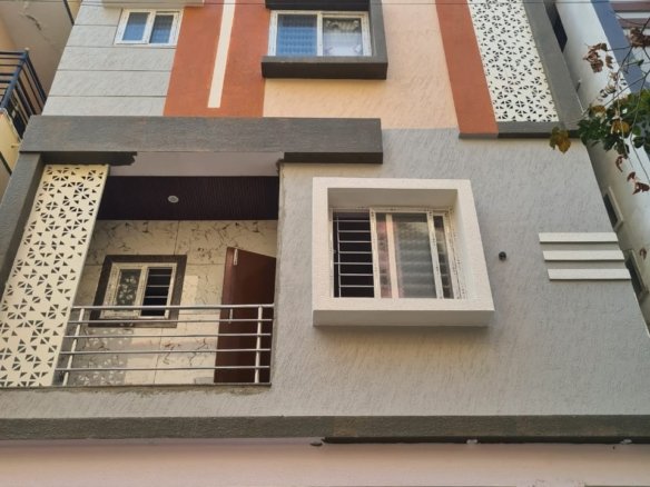 Independent Rental income building for sale | Near D Mart Hongasandra Bangalore | www.renthouzz.in