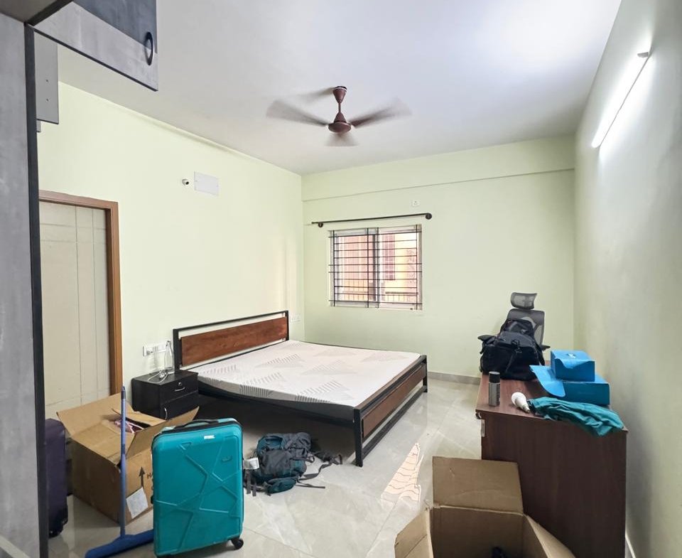 2BHK Flat for Rent | Singasandra | Bangalore | https://renthouzz.in/