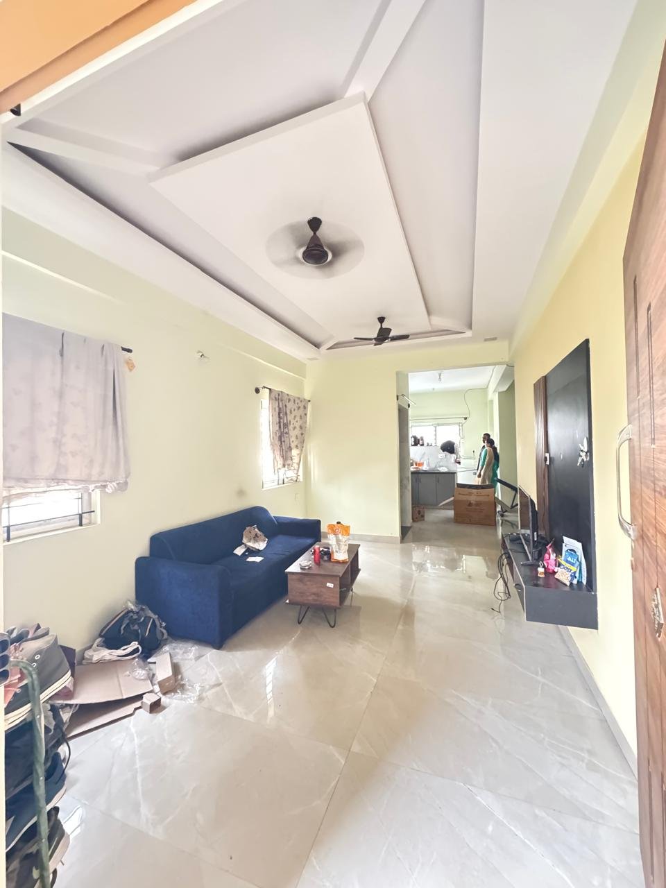 2BHK Semi-Furnished Flats for Rent in Singasandra, Bangalore – Well-Ventilated & Spacious