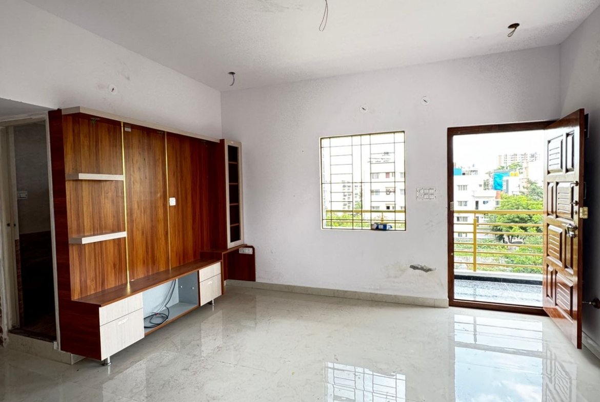 1BHK flat for Rent | Brand New Apartment Flat | Singsandra | Bangalore | https://renthouzz.in/