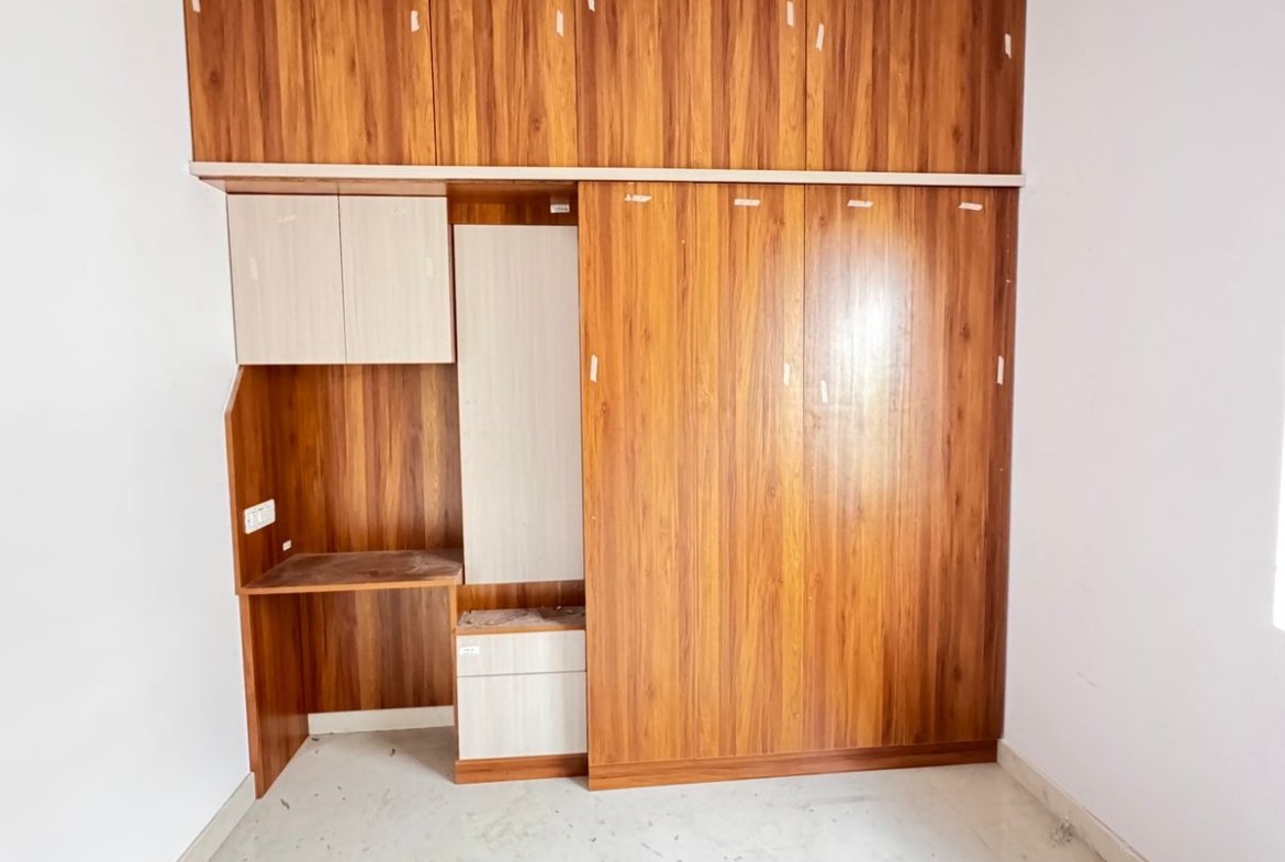 1bhk flat for Rent | Singasndra | Bangalore | https://renthouzz.in/property/2bhk-semi-furnished-flat-for-rent-in-singasandra-bangalore/