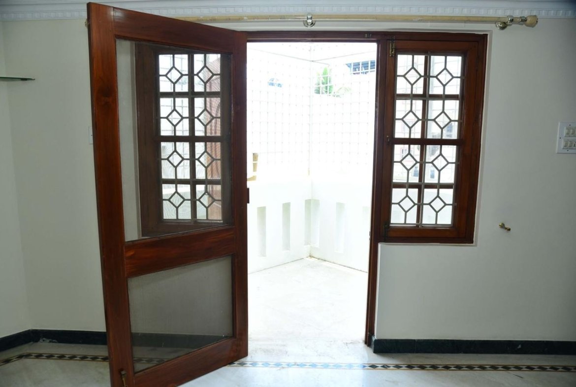 Balcony of the 5BHK Independent House for Rent in Koramangala ST Bed Layout Bangalore-Renthouzz